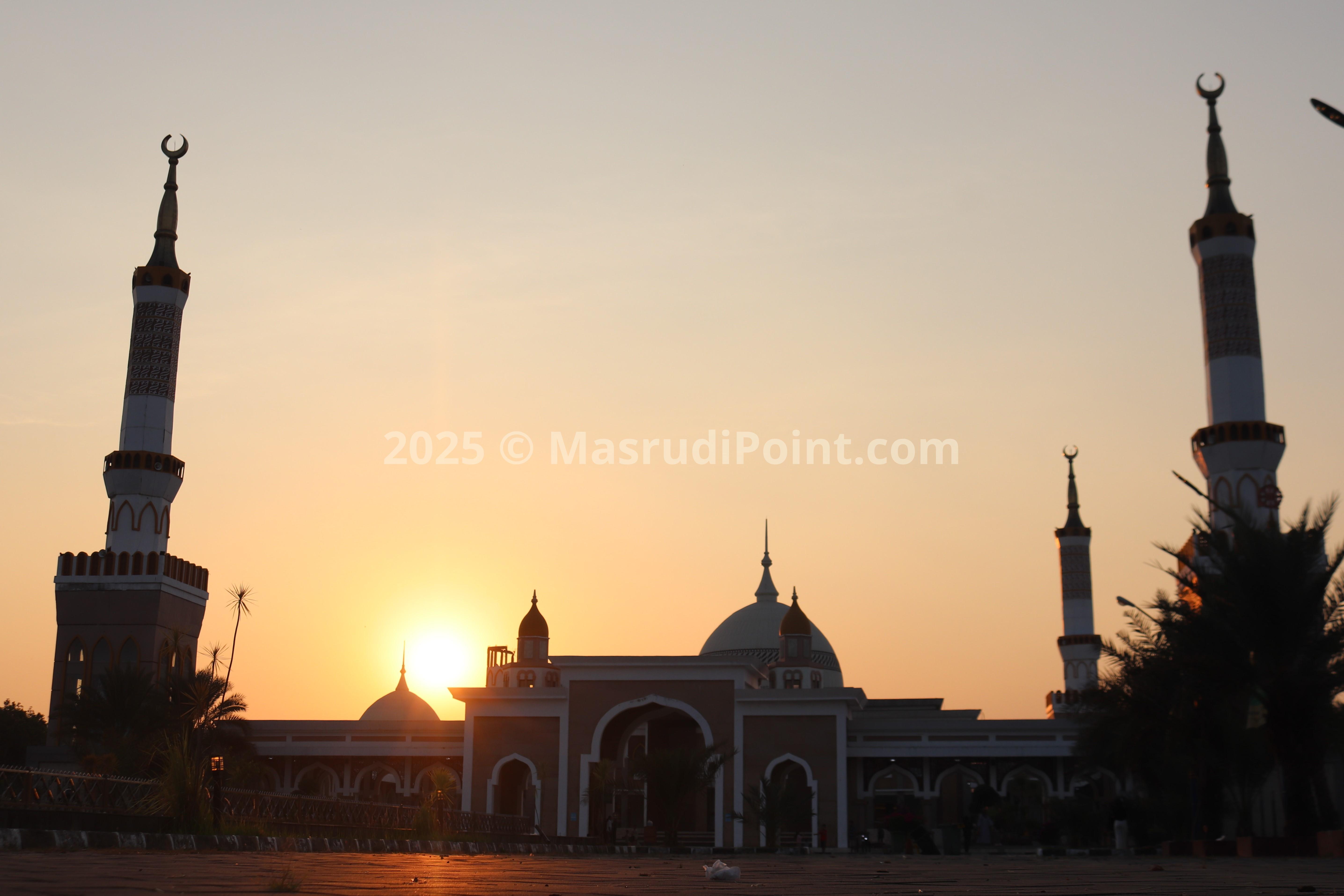 MASJID ISLAMIC CENTER INDRAMAYU 8